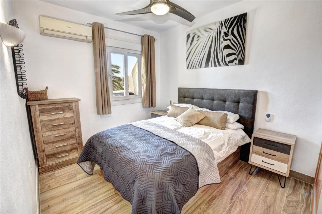 Benal Beach, Luxury Sea & Mountain View Beachside 1 Bedroom Apartment Benalmádena Esterno foto