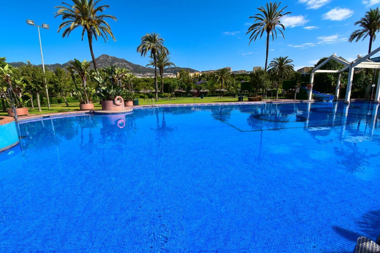 Benal Beach, Luxury Sea & Mountain View Beachside 1 Bedroom Apartment Benalmádena Esterno foto