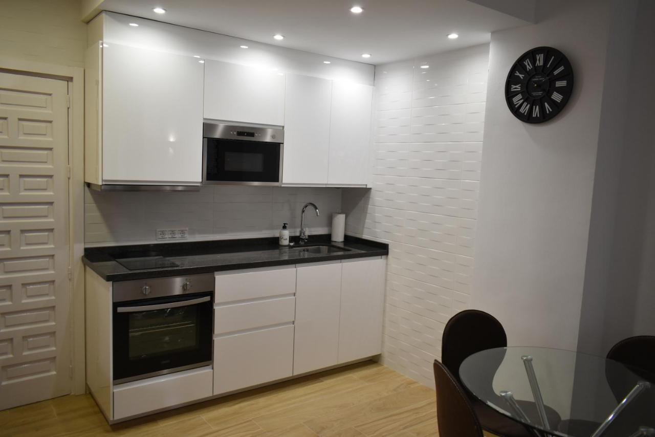 Benal Beach, Luxury Sea & Mountain View Beachside 1 Bedroom Apartment Benalmádena Esterno foto